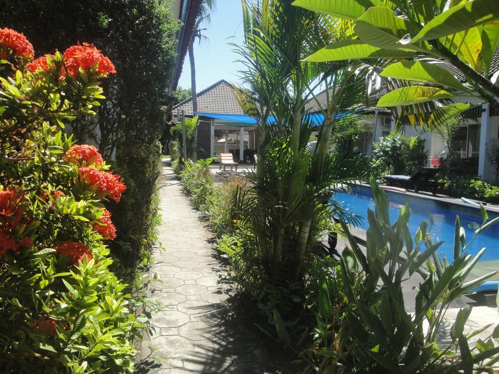 Gili Palms Resort Gili Trawangan Exterior photo